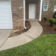 Power-Washing-Services-for-Concrete-Sidewalk-Cleaning-in-Lithia-Springs-Georgia 1