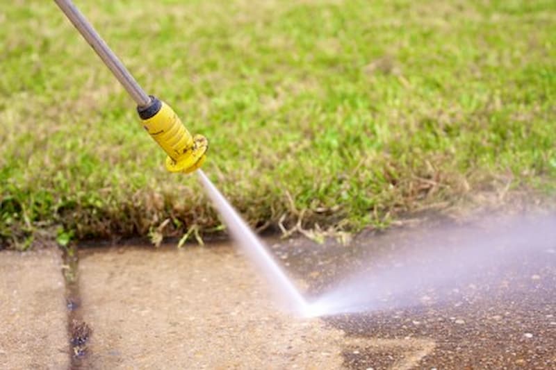 Sidewalk & Curb Cleaning